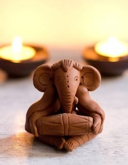 idole de ganesh en argile